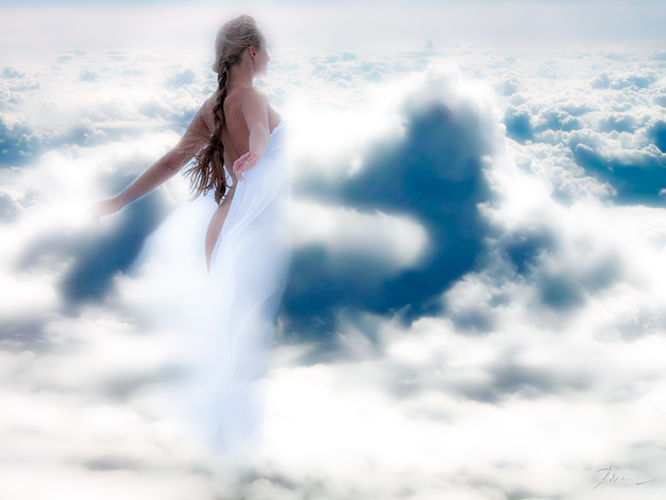 Сонник – Женщина на облаках